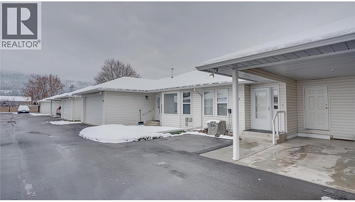 501 Kildonan Avenue Unit# 11 - Photo 1