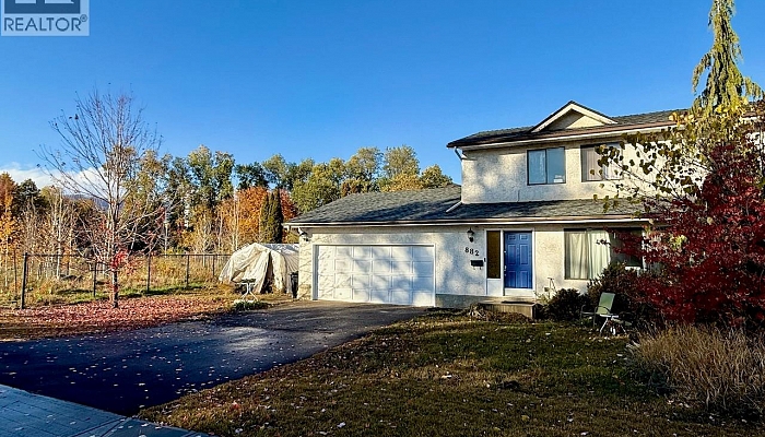 882 Burne Avenue - Photo 1