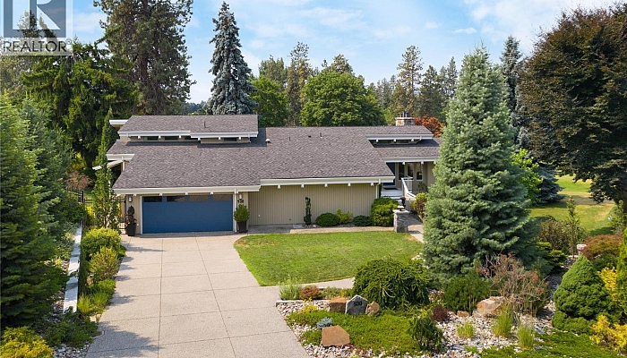 930 Fairway Crescent - Photo 1