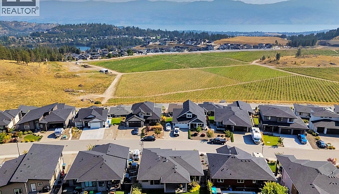 2594 Crown Crest Drive - Photo 1