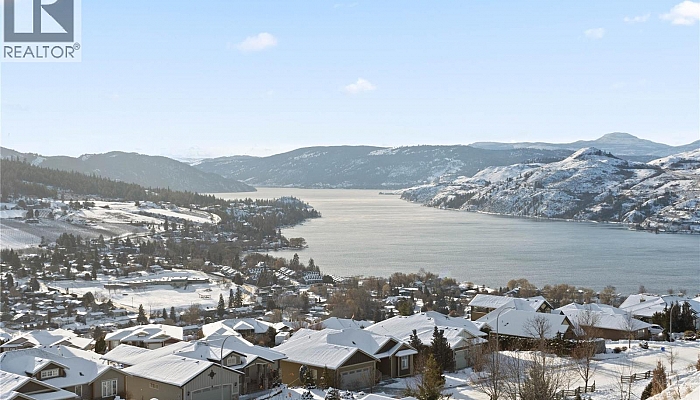 608 Mt Ida Crescent - Photo 1