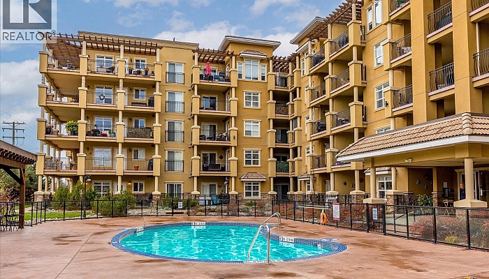 2070 Boucherie Road Unit# 403 - Photo 1