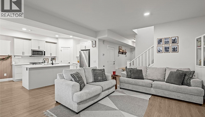 472 Sugars Avenue - Photo 1