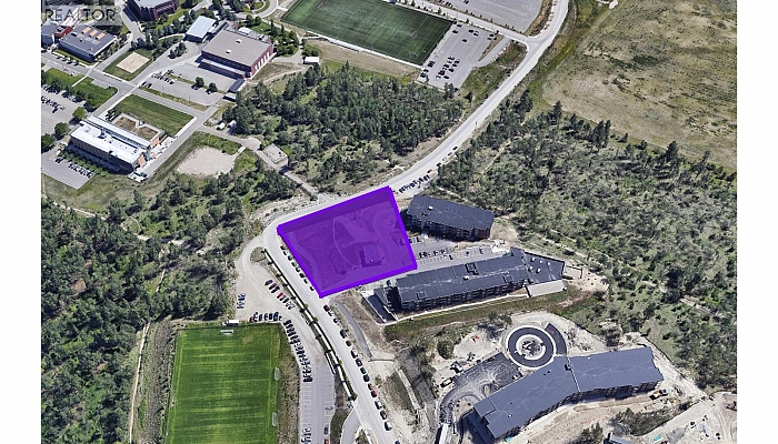 975 - 985 ACADEMY Way - Photo 1