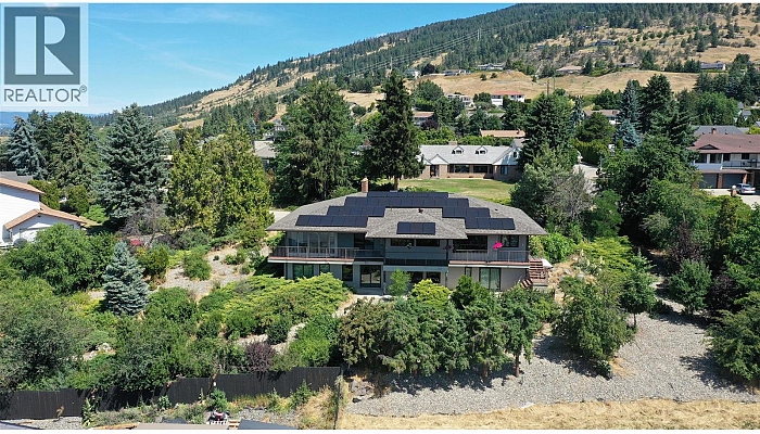 460 Crestview Drive - Photo 1