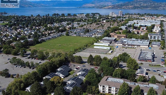 3155 Gordon Drive Unit# 304 - Photo 1