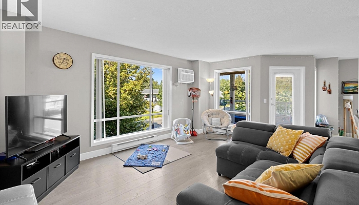 727 Houghton Road Unit# 212 - Photo 1