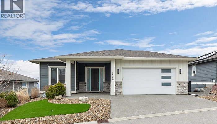 1940 Foxtail Terrace - Photo 1