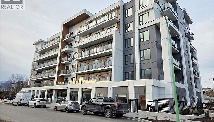 1380 Pridham Avenue Unit# 213 - Photo 1