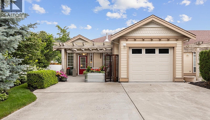 4032A Lake Avenue - Photo 1