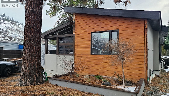 1999 Highway 97S Subdivision Unit# 14 - Photo 1