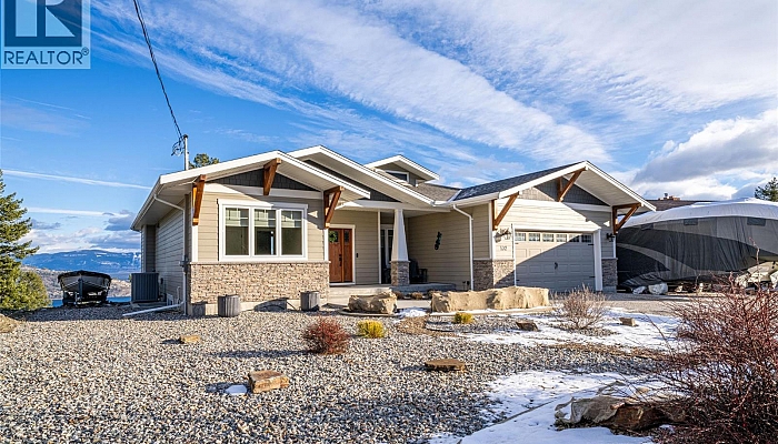 132 Crown Crescent - Photo 1