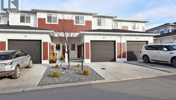 1999 15 Avenue Unit# # 30 - Photo 1