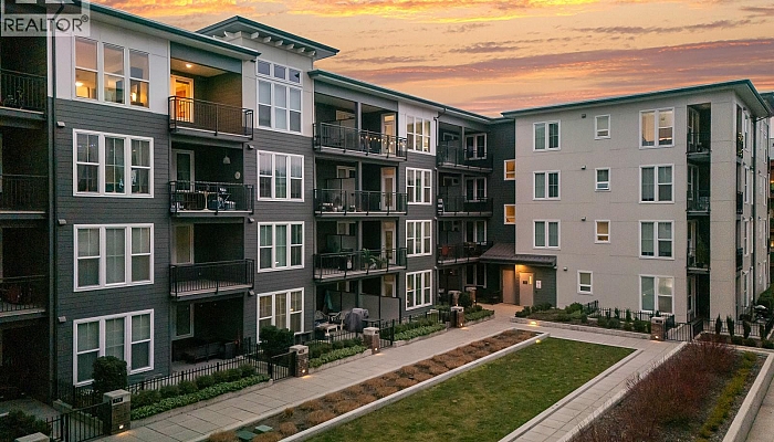 1775 Chapman Place Unit# PH12 - Photo 1