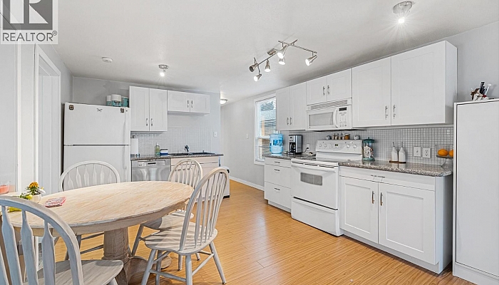 1881 Boucherie Road Unit# 54 - Photo 1