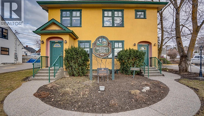 3103 27 Street - Photo 1