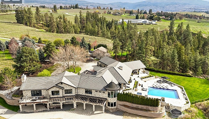 4040 Casorso Road - Photo 1