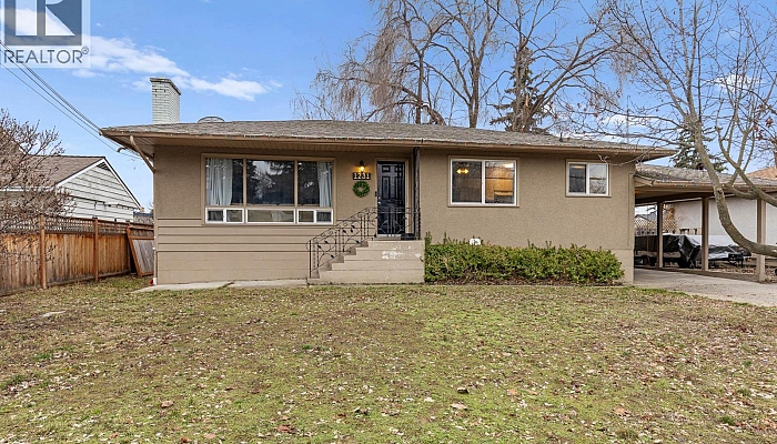 1231 Kelglen Crescent - Photo 1