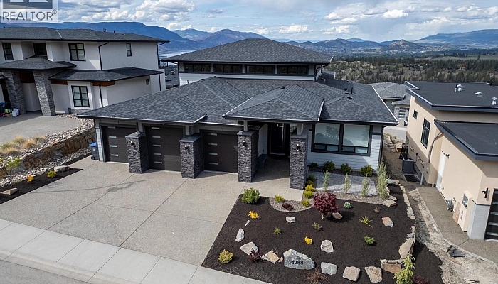 1088 Clarance Avenue - Photo 1