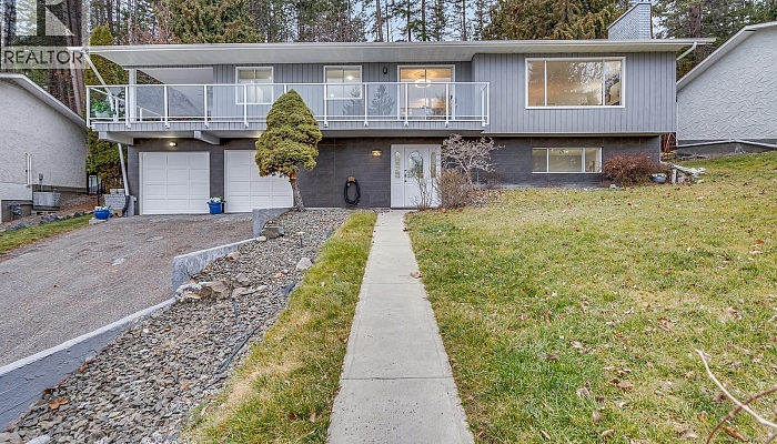 1576 Scott Crescent - Photo 1