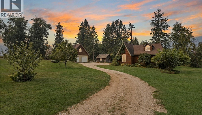 7704 97A Highway - Photo 1