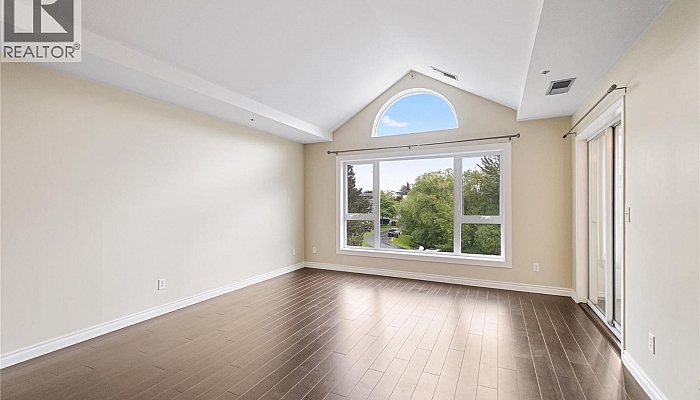 1045 Sutherland Avenue Unit# 323 - Photo 1