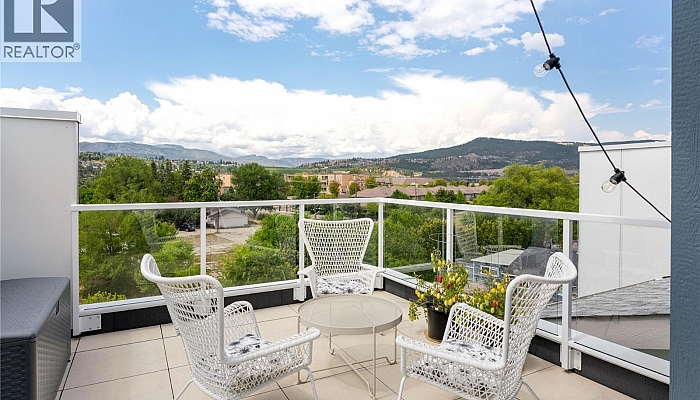 3719 WOODSDALE Road Unit# 17 - Photo 1