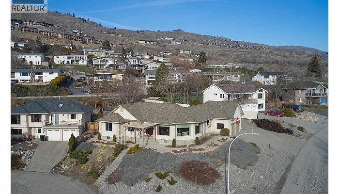 7020 Lakeridge Drive - Photo 1