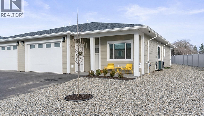 6457 Okanagan Landing Road - Photo 1