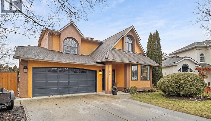 1879 Portland Avenue - Photo 1