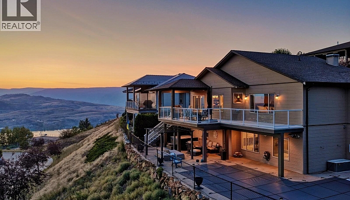 725 Hart Lane - Photo 1