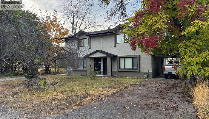 1033 / 1035 Laurier Avenue - Photo 1