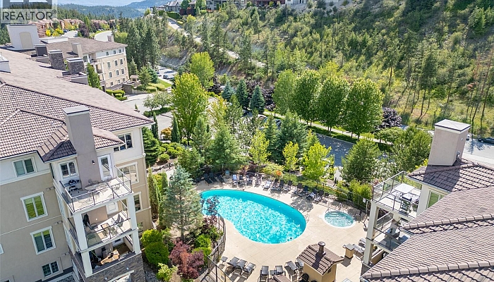 1873 Country Club Drive Unit# 2207 - Photo 1